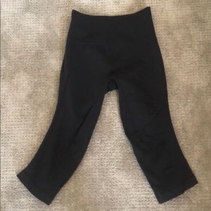 Lululemon cropped leggings